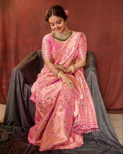 Buy Kanjivaram Pure Silk Sari By RADHA LAKSHMI by Radha Lakshmi