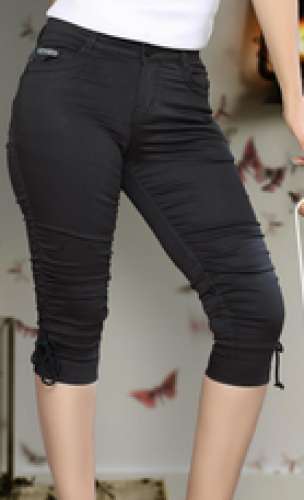 Black Stylish Capri for Girls at Rs.499/Piece in mumbai offer by Logus  Clothing Co