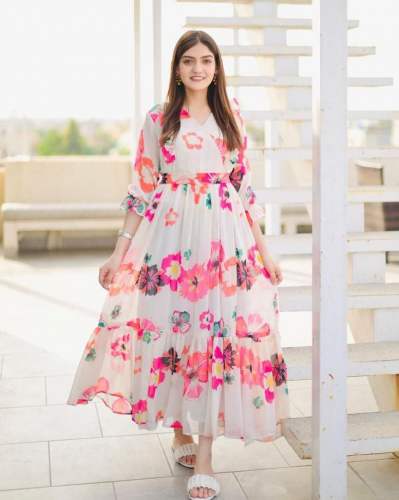 Girls Wedding Gowns at Rs 899/piece, Printed Gown Party Wear in Surat