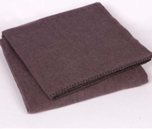 Pure Woolen Blanket At Chip Rate by BAHUBALI WOOLEN MILLS